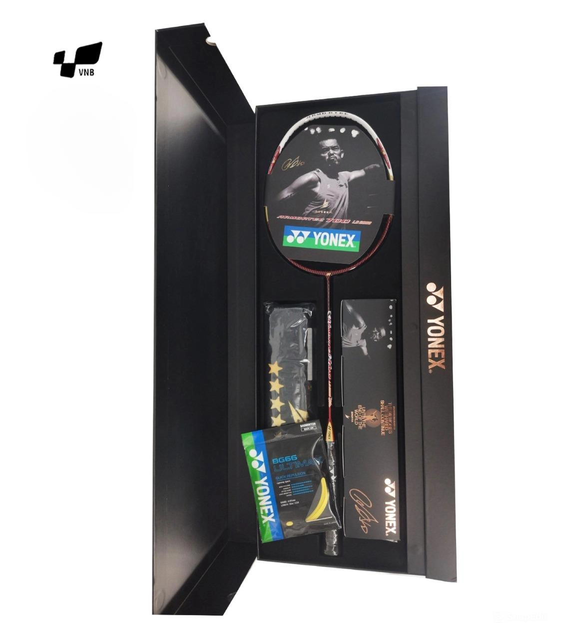 Trọn bộ SET vợt cầu lông Yonex AT700 trong hộp cứng