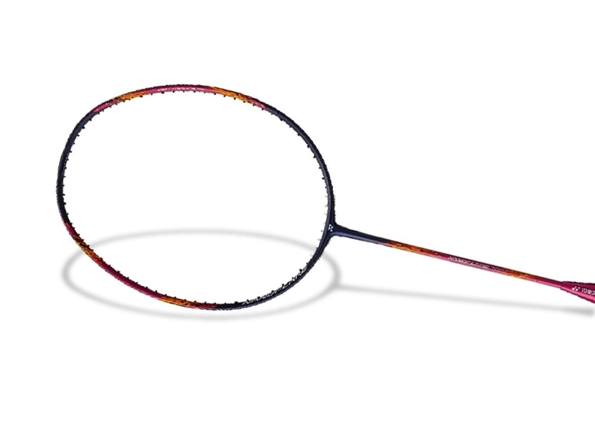 Chi tiết khung và thân vợt Yonex Nanoflare 700 Mag