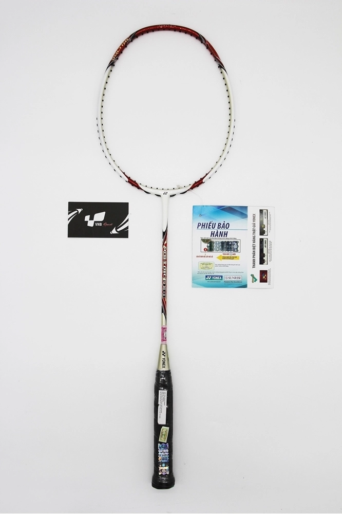Vợt cầu lông Yonex voltric D38 chính hãng thiết kế mạnh mẽ